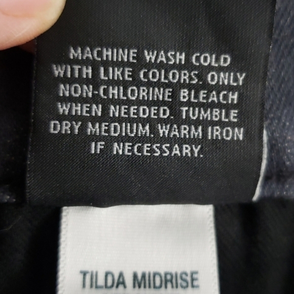 Hudson Jeans Tilda MIdrise Straight - Picture 8 of 8